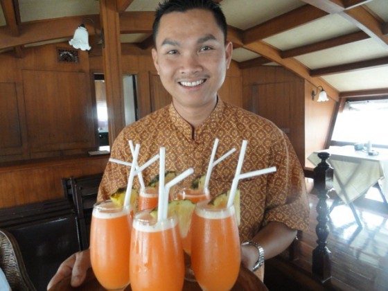 mekhala-cruise-bangkok-boat-chao-praya-1