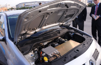 Shai Agassi's Electric Car is Coming!