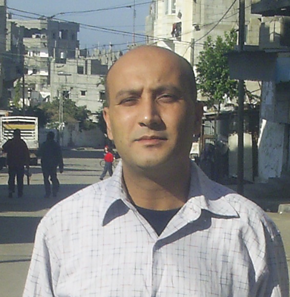 Rami Almeghari gaza writer photo