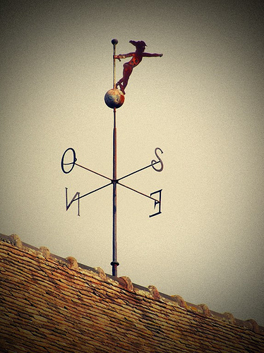 lightning-weather-vane-photo