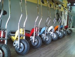 Trekker's Electric Scooters Fly Around the Streets of Tel Aviv