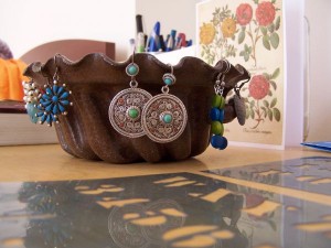 New ideas for dusty kitchen curios