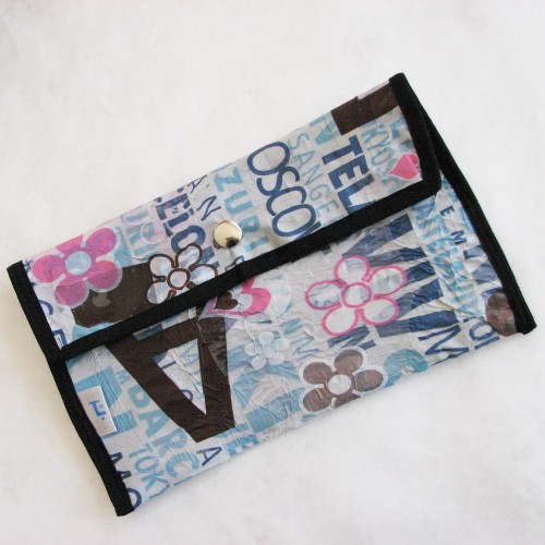 tali gordon bleicher upcycled plastic purse