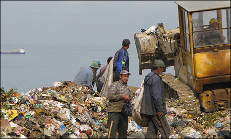 sidon garbage dump lebanon