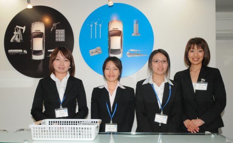 Konnichiwa World! Better Place Launches Electric Taxis in Tokyo