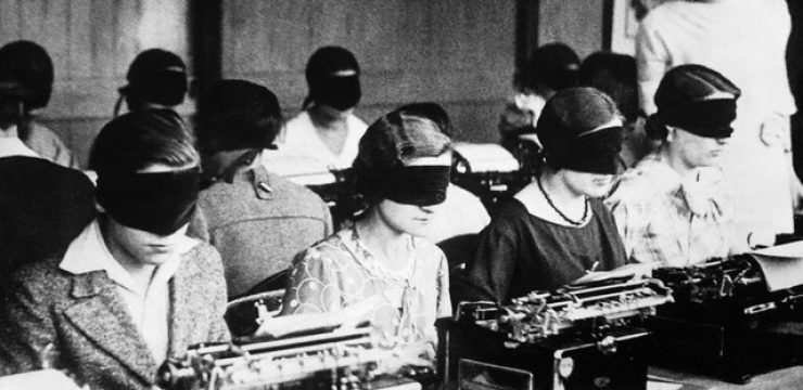 blindfold-typing-contest-france-climate-change.jpg