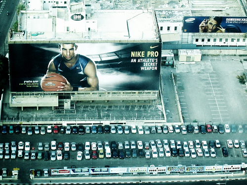 Will Israeli Hightech Workers Lose Their Leased Cars and Pay Taxes on Parking Spots As The Government Goes Green?