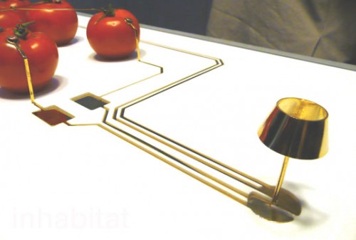 Cygalle Shapiro Creates LED Lamp Powered Organically… By Tomatoes