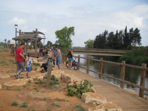 Alexander River's Still Polluted – Could Improve With Help From Palestinian 'Friends'