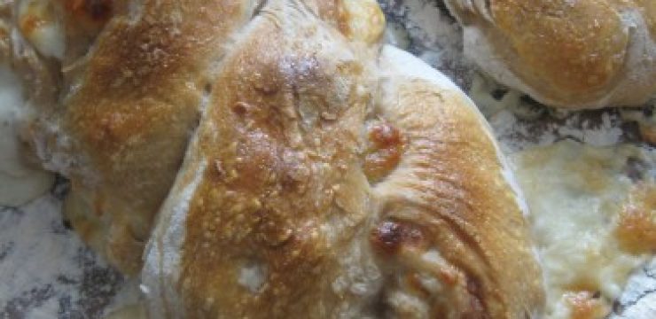 Sourdough-cheese-bread-couchant-375x500.jpg