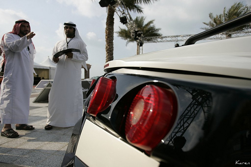 Abu Dhabi Calls On Its Residents to Stop Polluting the Environment… With Abandoned Cars