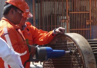 An AcousticEye to Diagnose and Stop Leaky Pipes From Within