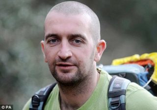 Living simpler & deeper with The Moneyless Man