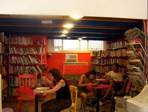 Tel Aviv’s Salon Mazal to Host a DIY Recycled Craft Workshop This Week