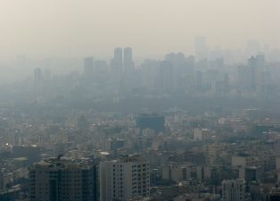 Tehran Residents Complain About Air Pollution and Water Quality