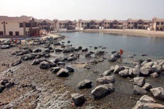 More Signs Of Dubai’s Foul Ecology At Jumeirah Islands