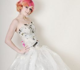 How Oily is That Dress? 10 Tips for Reducing Petroleum Use in the Middle East