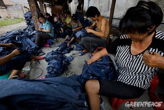 Thinking About Giving The Gift Of Jeans? Please Think Again