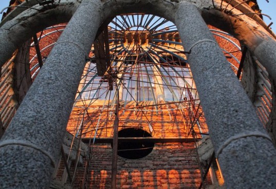 construction-of-junk-cathedral