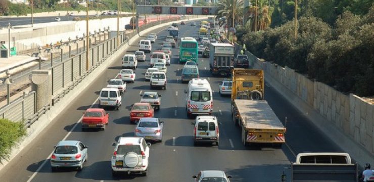 truck-traffic-tel-aviv-560x372.jpg