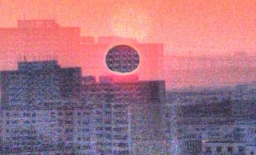 Two’s company, three is a crowd: solving a Newtonian pickle