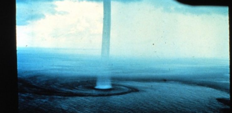waterspout_noaa_big.jpg