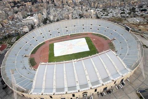 world's largest canvas, lebanon, eco-bags, hand to hand, lebanon red cross
