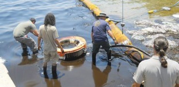 eilat-oil-spill.jpg