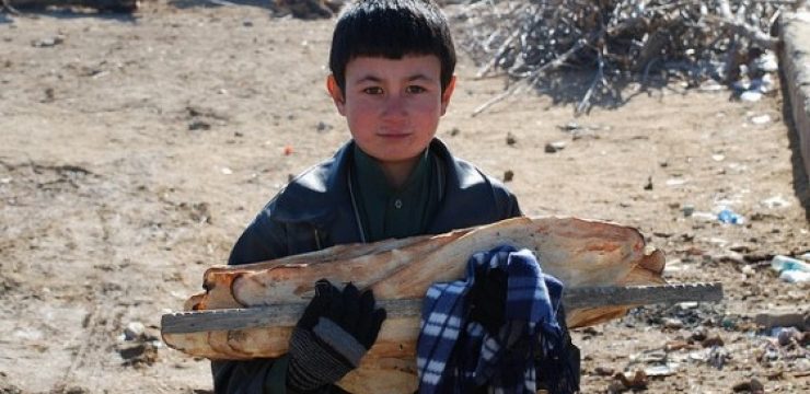 afghan-boy-bread.jpg
