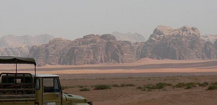 tourist-jeep-in-Wadi-Rum.jpg
