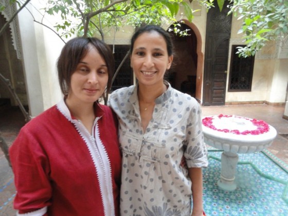 dar des cigognes staff