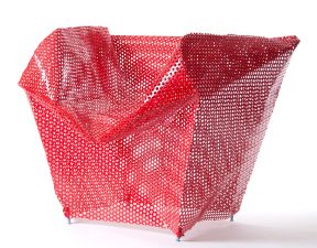 Mannequin-made Chair Puts Human Form in Motion