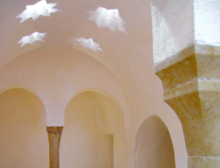 Piping Sunlight with Solotubes, Plastic Bottles and Islamic Architecture