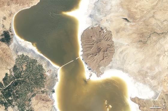 NASA, satellite images, Lake Urmia, Orumiyeh, climate change, shrinking lake, ecosystem collapse, Iran, environmental activism
