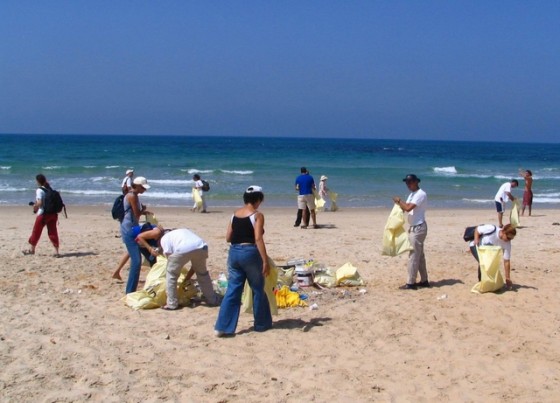 litter Israel beach