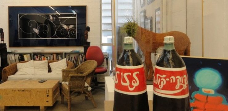 coke-coca-cola-arabic-hebrew.jpg