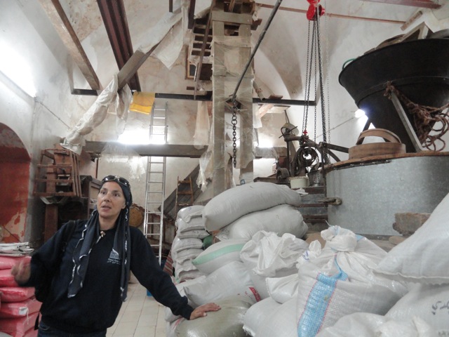 Tour Nazareth in the Arms of An Angel