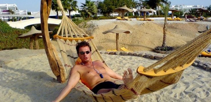 egypt-beach-guy-sun-middle-east.jpg
