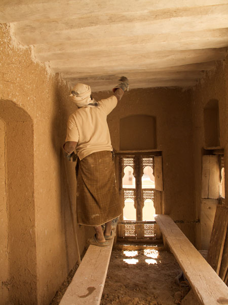 reconstruction work yemen iraq mud architecture