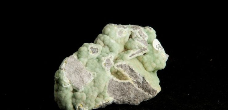 wavellite-mineral-sample-an-element-used-in-the-extraction-of-phosphorus-.jpg