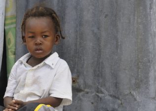 Tent Cities to House Thousands of African Migrants in Israel’s Negev Desert