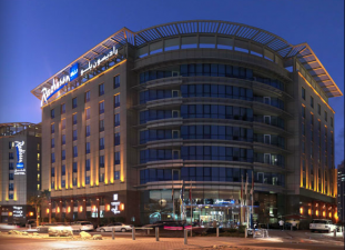 Dubai’s Radisson Blu Goes Green