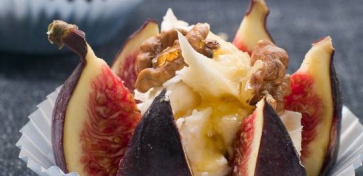 fresh-figs-with-cheese-walnuts-and-honey.jpg