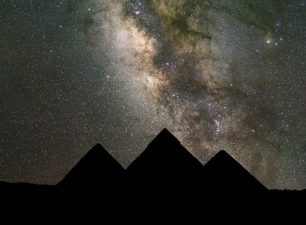 A Planetary Conjunction With Giza’s Pyramids