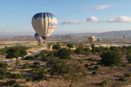 hot air balloon turkey cappadoccia