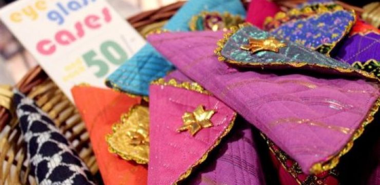 arte-souk-market-eyeglass-cases-dubai.jpg