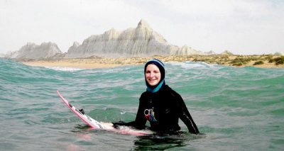 Irish Environmentalist Easkey Britton Surfs Iranian Waves [VIDEO]