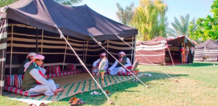al-ain-zoo-united-arab-emirates-tent-men.jpg