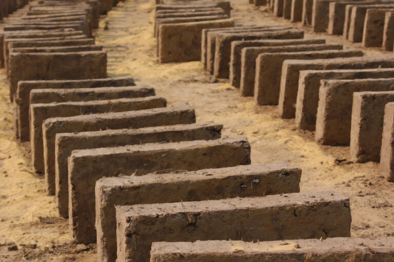 Make Your Own Compost Bin With Mesopotamian Bricks