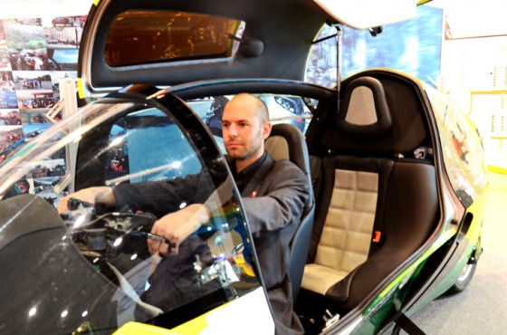 Zerotracer, green transportation, Masdar City, Abu Dhabi, electric motorbike, world's most efficient luxury vehicle, the bike that wears its own helmet, Swiss design, electric vehicle